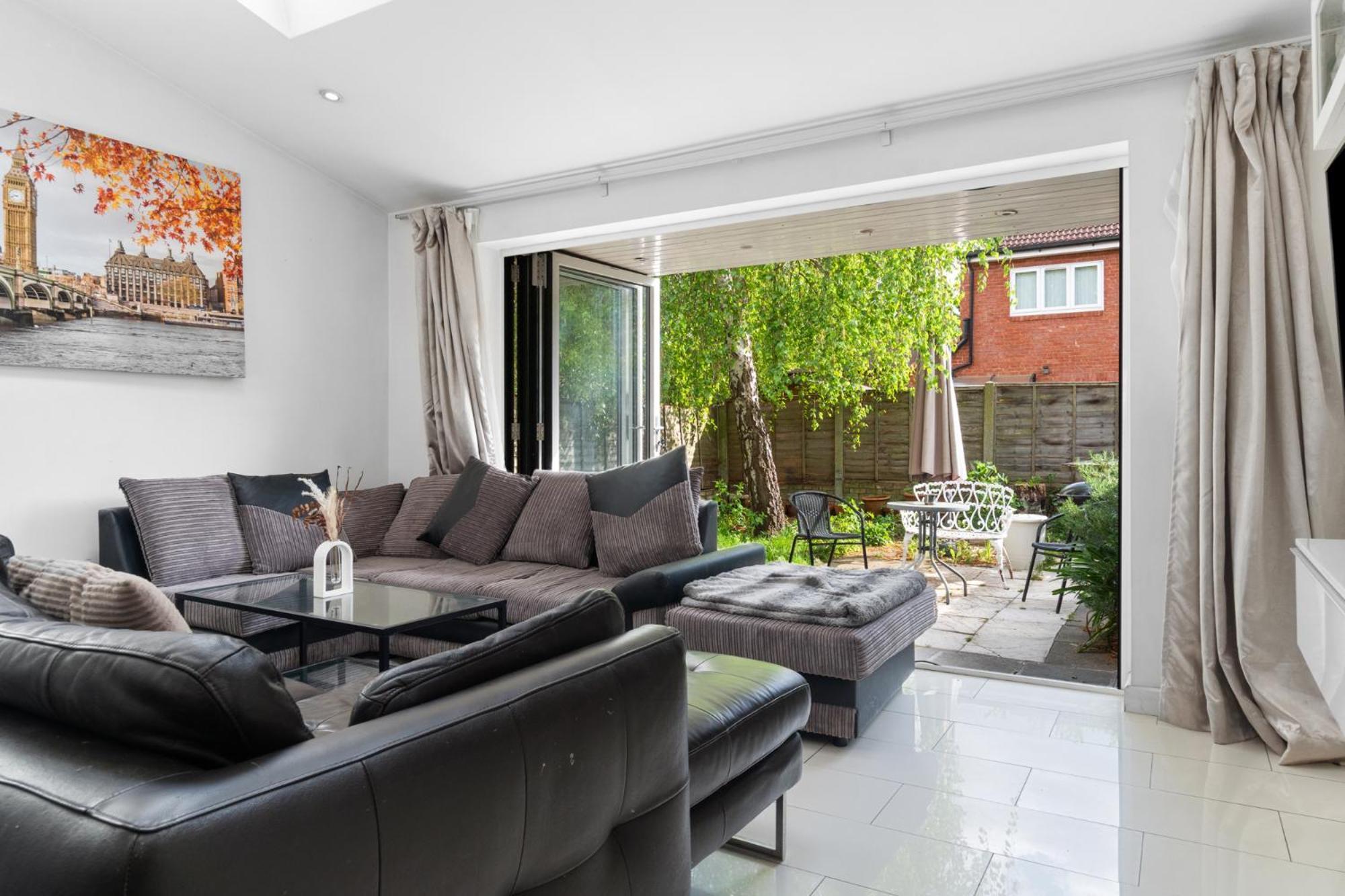 Shard View 3 Bed Entire Home London Exterior photo